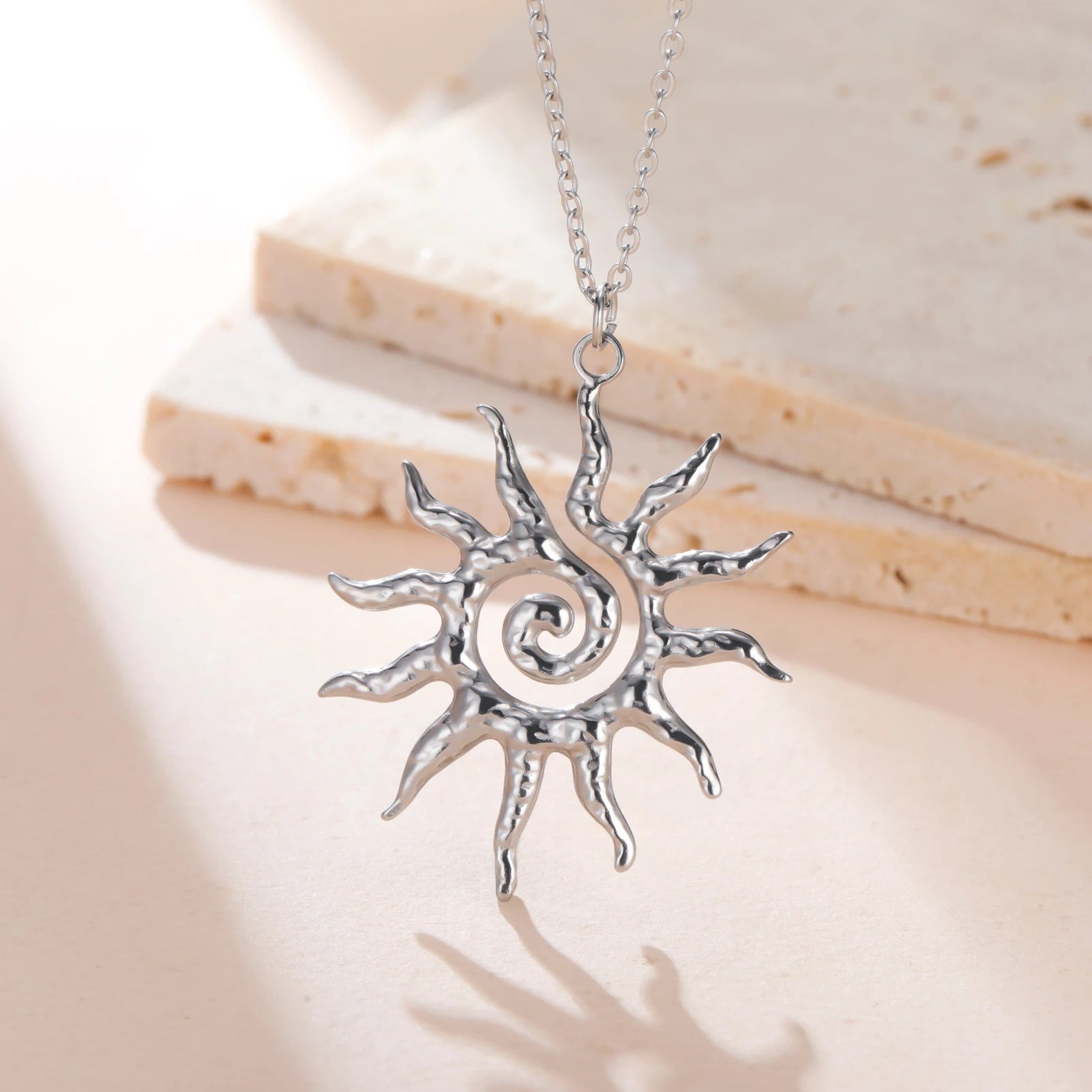 Teamer Sun Pattern Charms Pendant Necklace For Woman Men Amulet Protection Gold Color Stainless Steel Vintage Jewelry Gift New