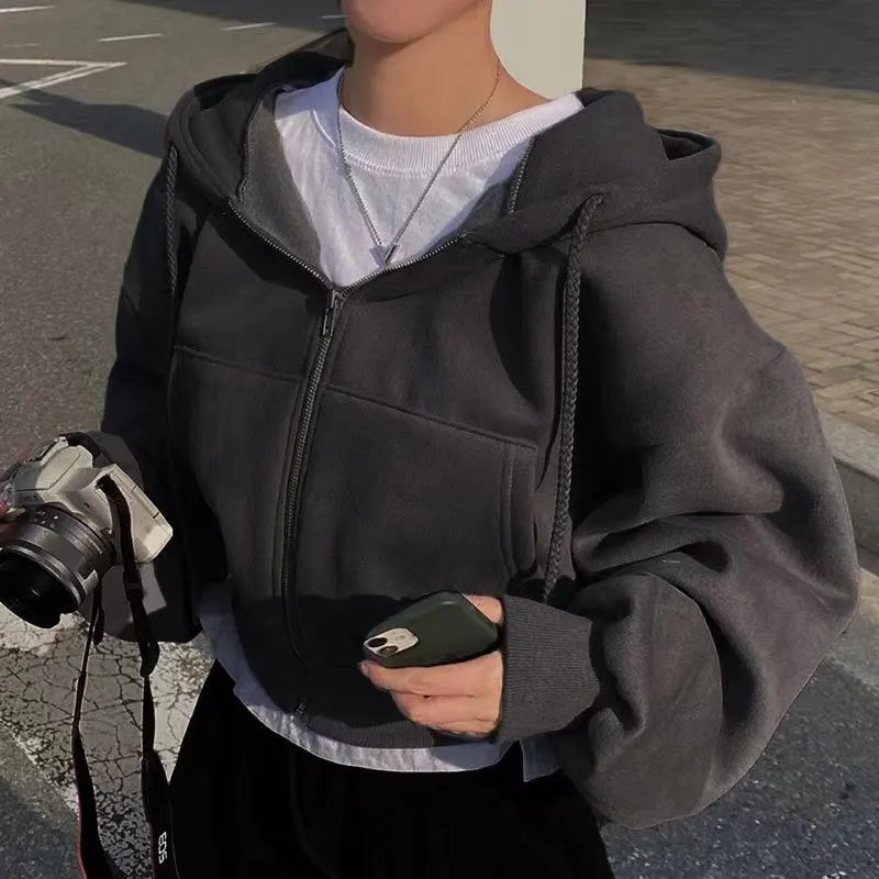 Smooth Silhouette Zip-Up Hoodie