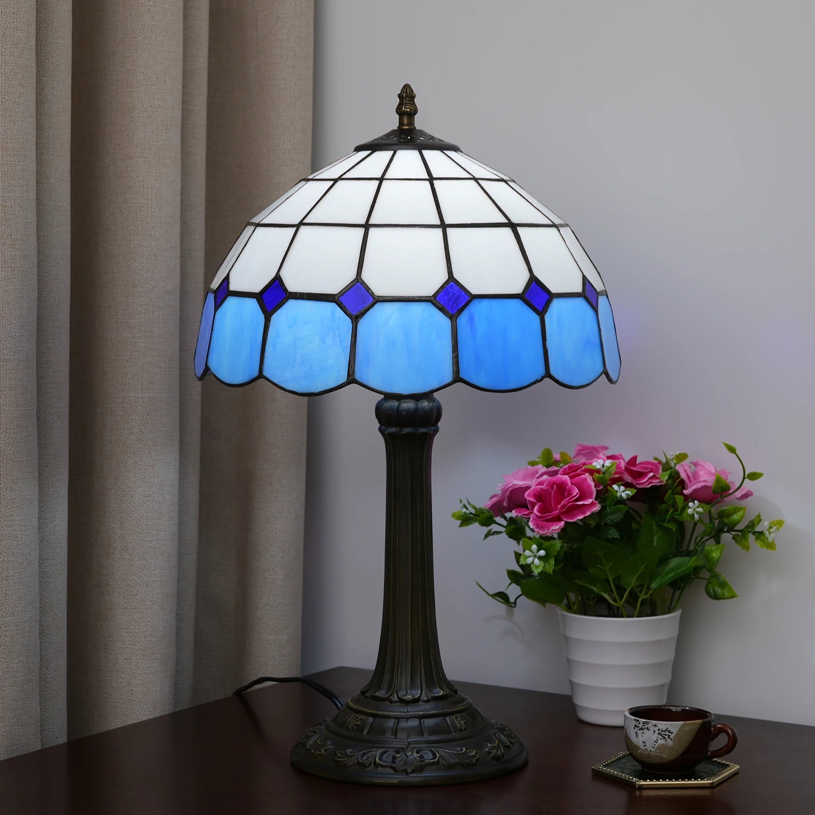 Yellow Peacock Tail Style Stained Glass Table Lamp Vintage Handmade Reading Lamp for Living Room Home Office Decor Light