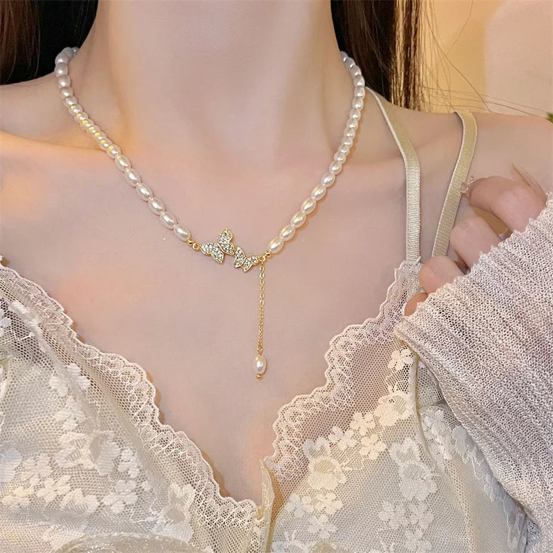 Elegant Baroque Pearl Necklace