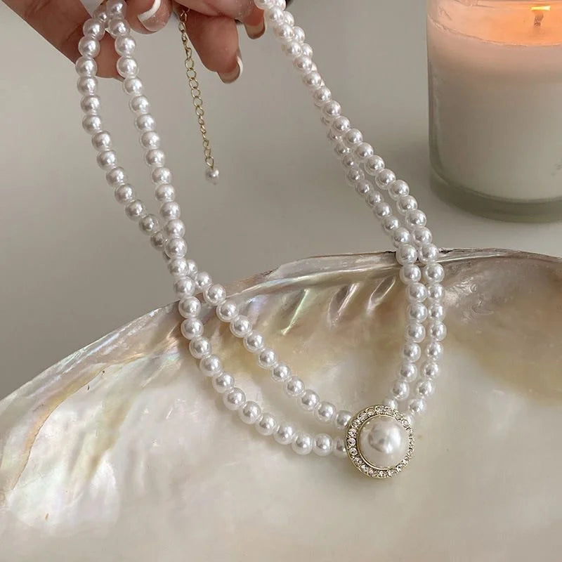 Elegant Baroque Pearl Necklace