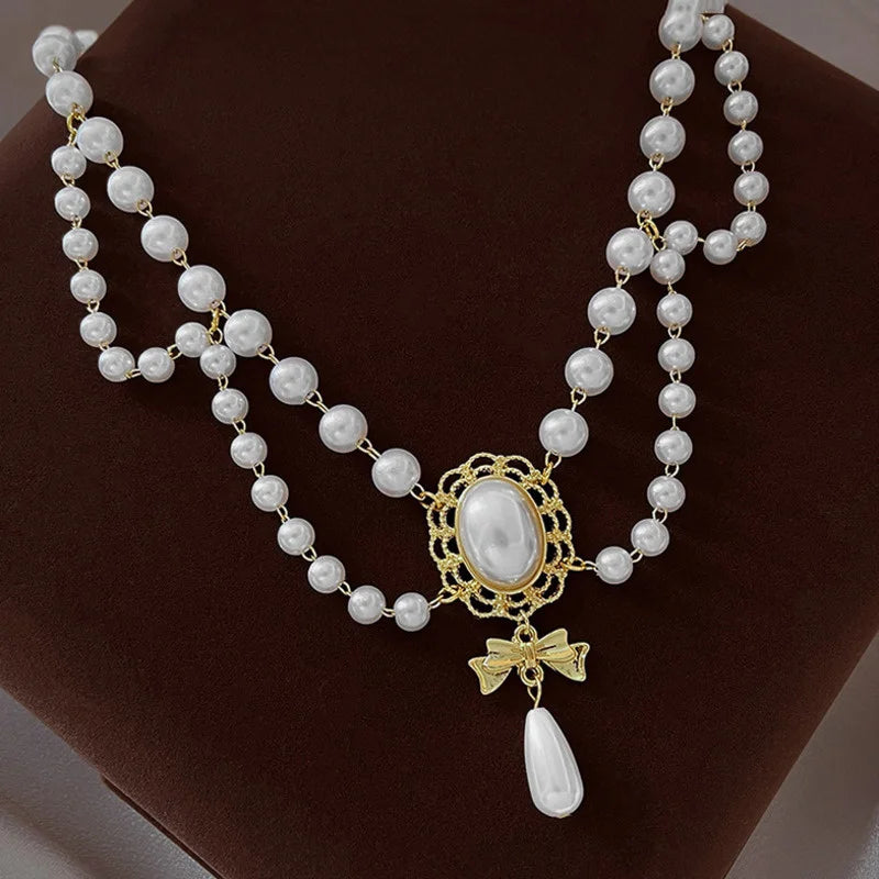 Elegant Baroque Pearl Necklace