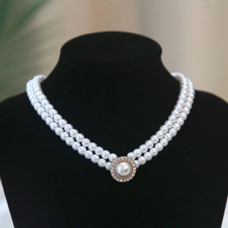 Elegant Baroque Pearl Necklace