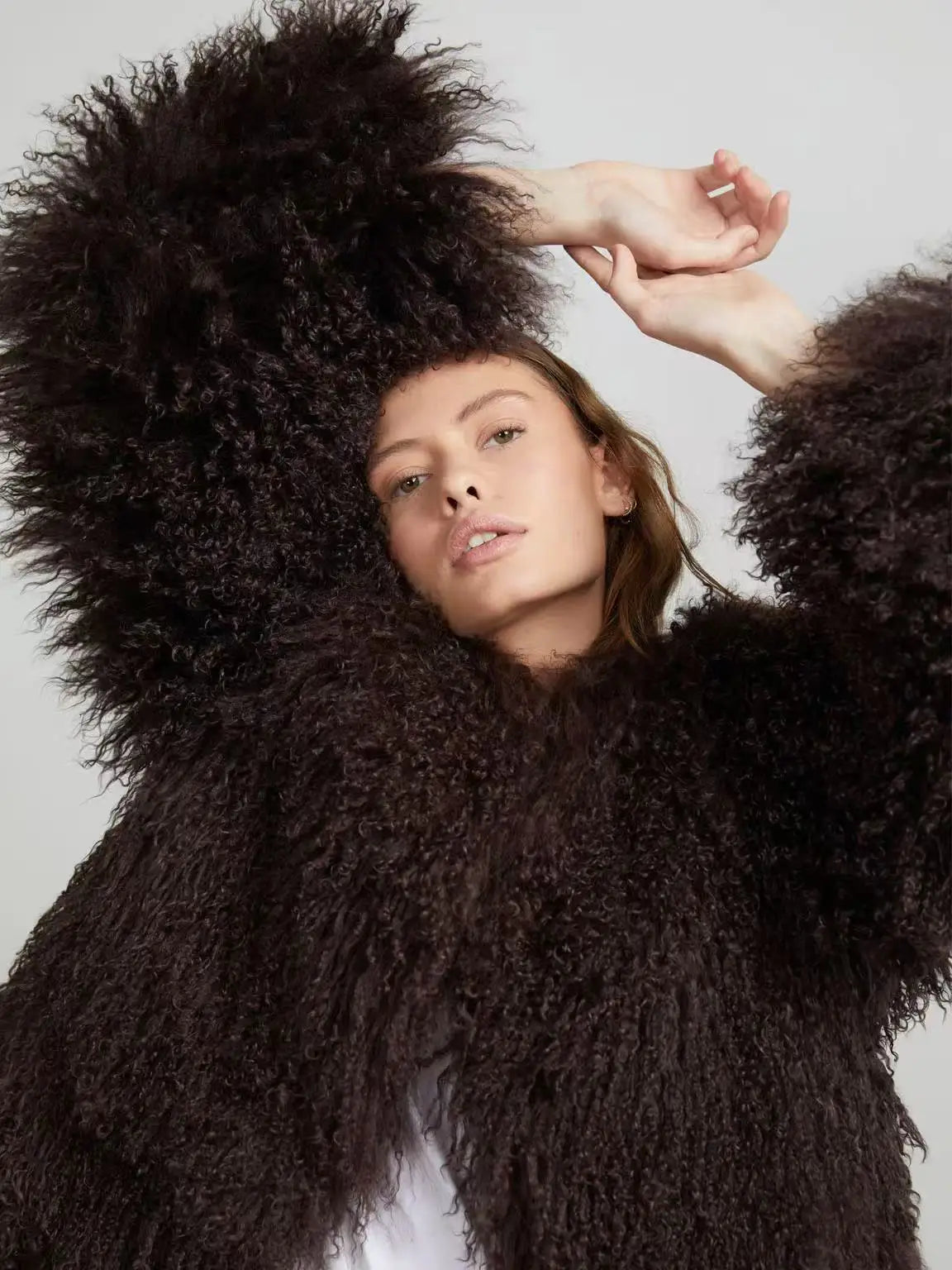 Mongolian fur coat fur jacket women's elegant fluffy solid color thickened thermal long sleeve coat winter fashion oversized lad