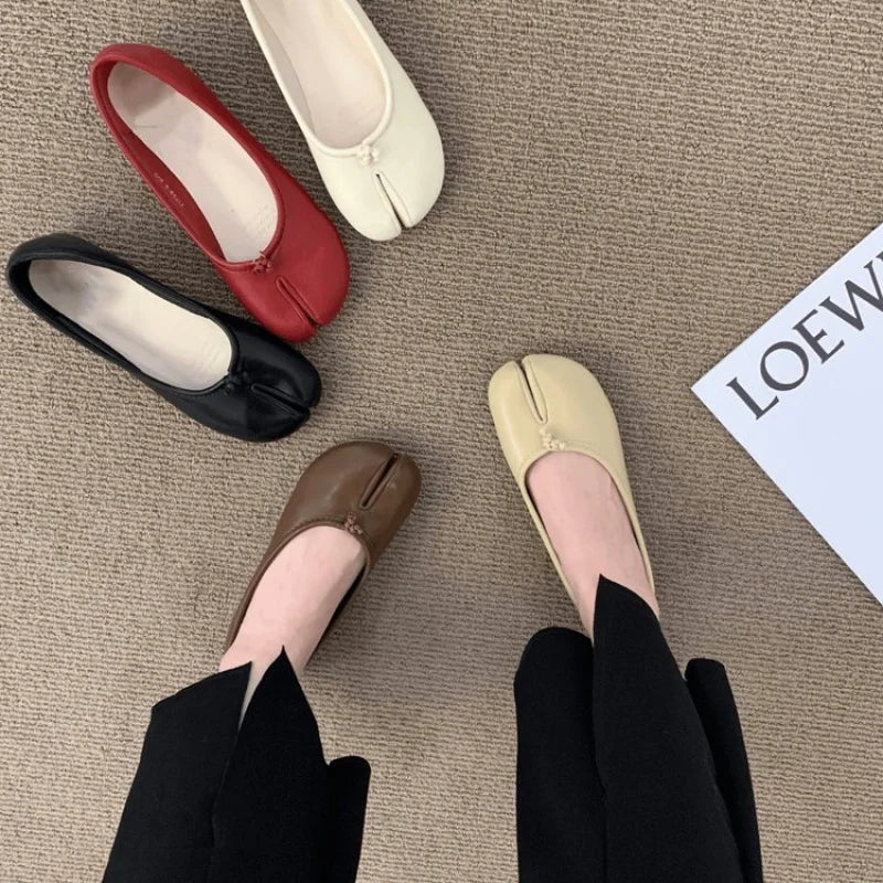 Korean Style Horse-Shoe Split-Toe Women's Shallow Mouth Single Shoes New Slip-On Pig's Trotters Versatile Grandma Flat Loafers